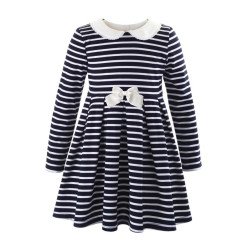 En tidløs og komfortabel langærmet kjole i blød bomuldsjersey med klassiske bretonstriber.