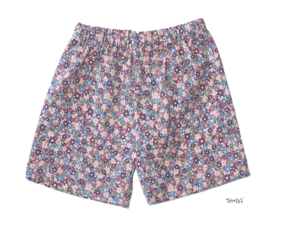 2-delt sæt, T-shirt og shorts med både i 100% bomuld, fra Tom&Lisa